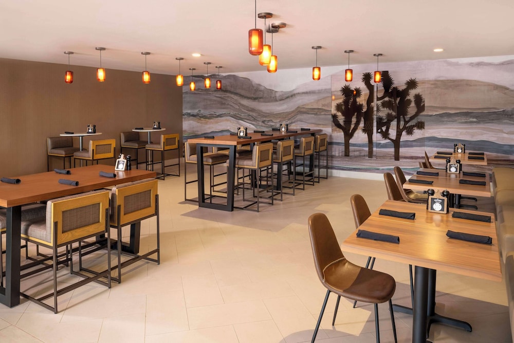 DoubleTree by Hilton Hotel San Bernardino - photo 27