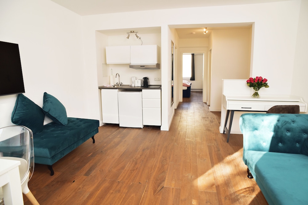 Victoria Boardinghouse — 4-Star Luxury Hotel in Duesseldorf, Germany