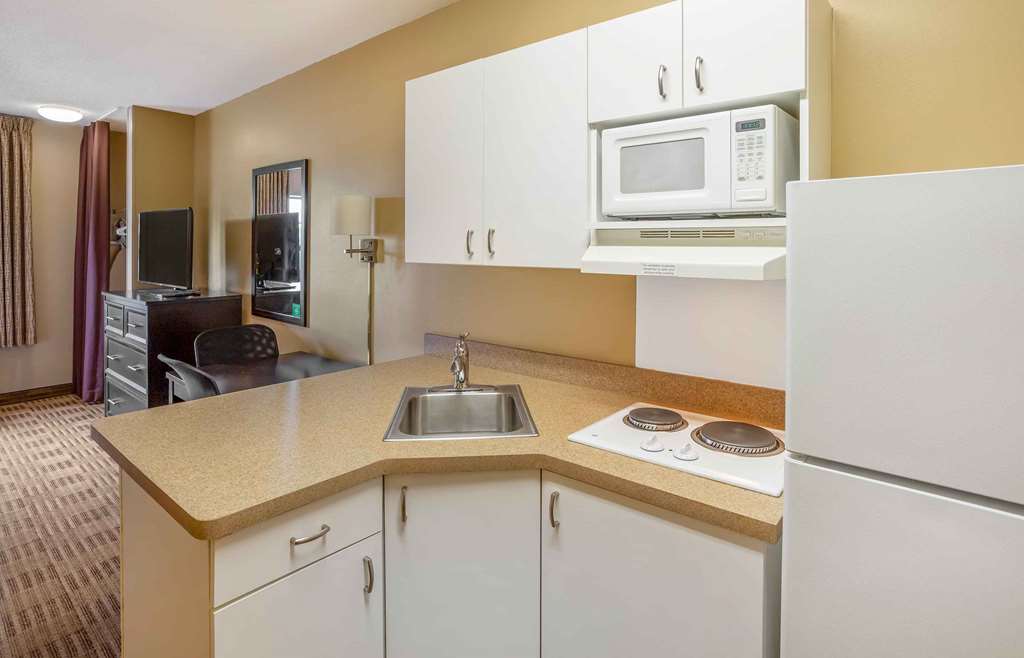 Extended Stay America Suites Meadowlands Rutherford - photo 13