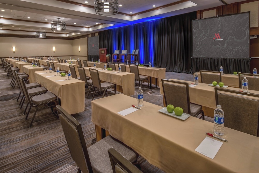 Fullerton Marriott at California State University - photo 41