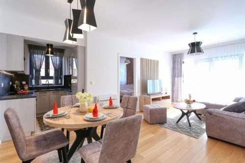Apartments Perla with free parking — 4-Star Luxury Hotel in Zadar, Croatia