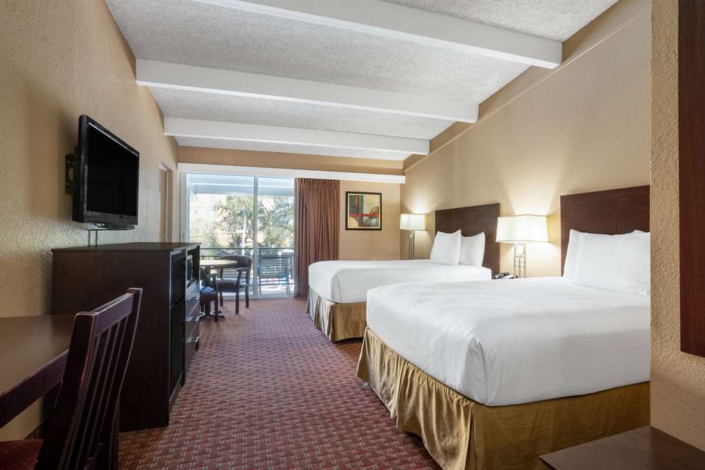 Travelodge by Wyndham Lakeland - photo 23