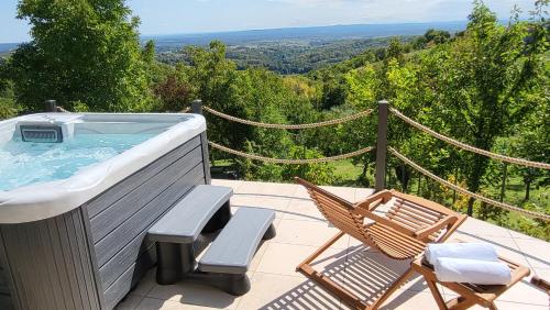 Mountain Villa Carin Jacuzzi Panoramic View 4 Bedrooms Free Private Parking Near Zagreb — 4-Star Luxury Hotel in Jastrebarsko, Croatia