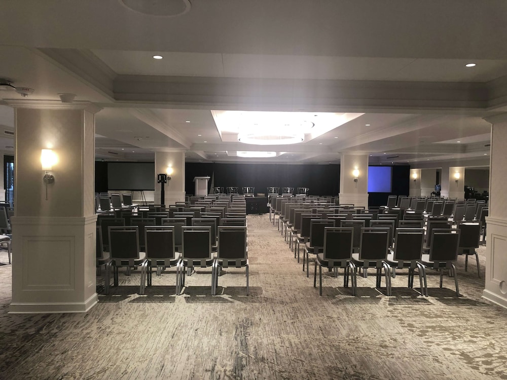 The Kingsley Bloomfield Hills a DoubleTree by Hilton - photo 86