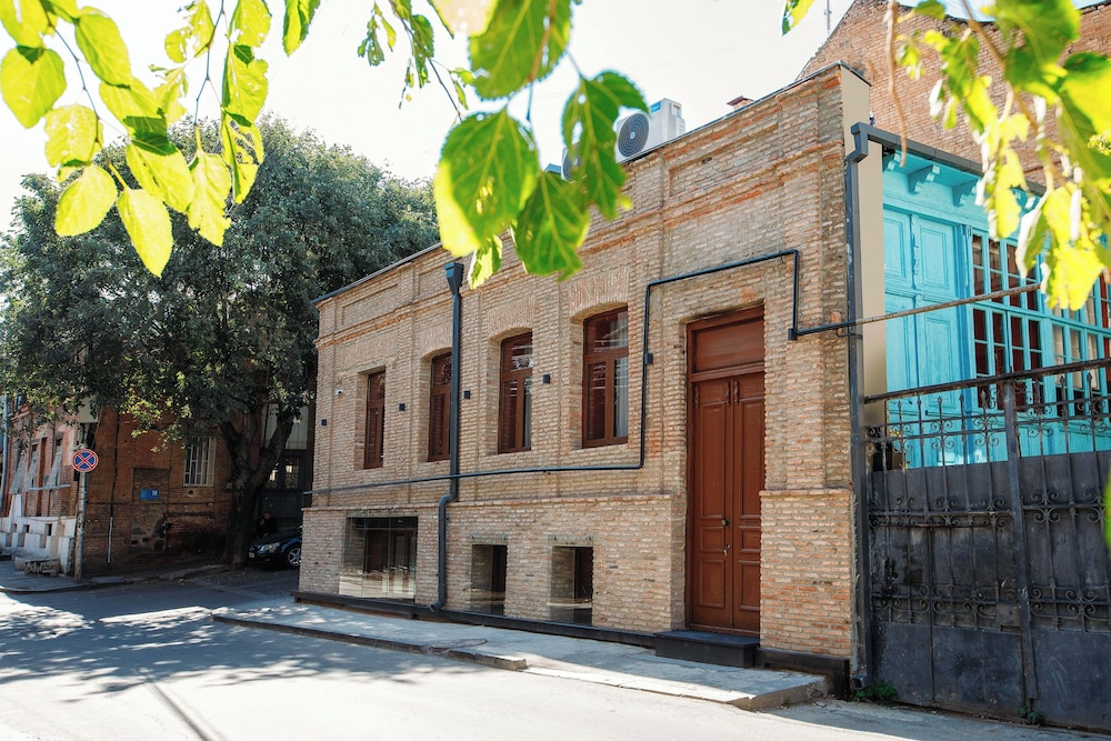 Urban Apartments 23 — 4-Star Luxury Hotel in Tbilisi, Georgia