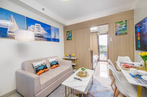 2 Condos 5 Beds 2 Cr @ Shore2 Moa — 4-Star Luxury Hotel in Manila, Philippines