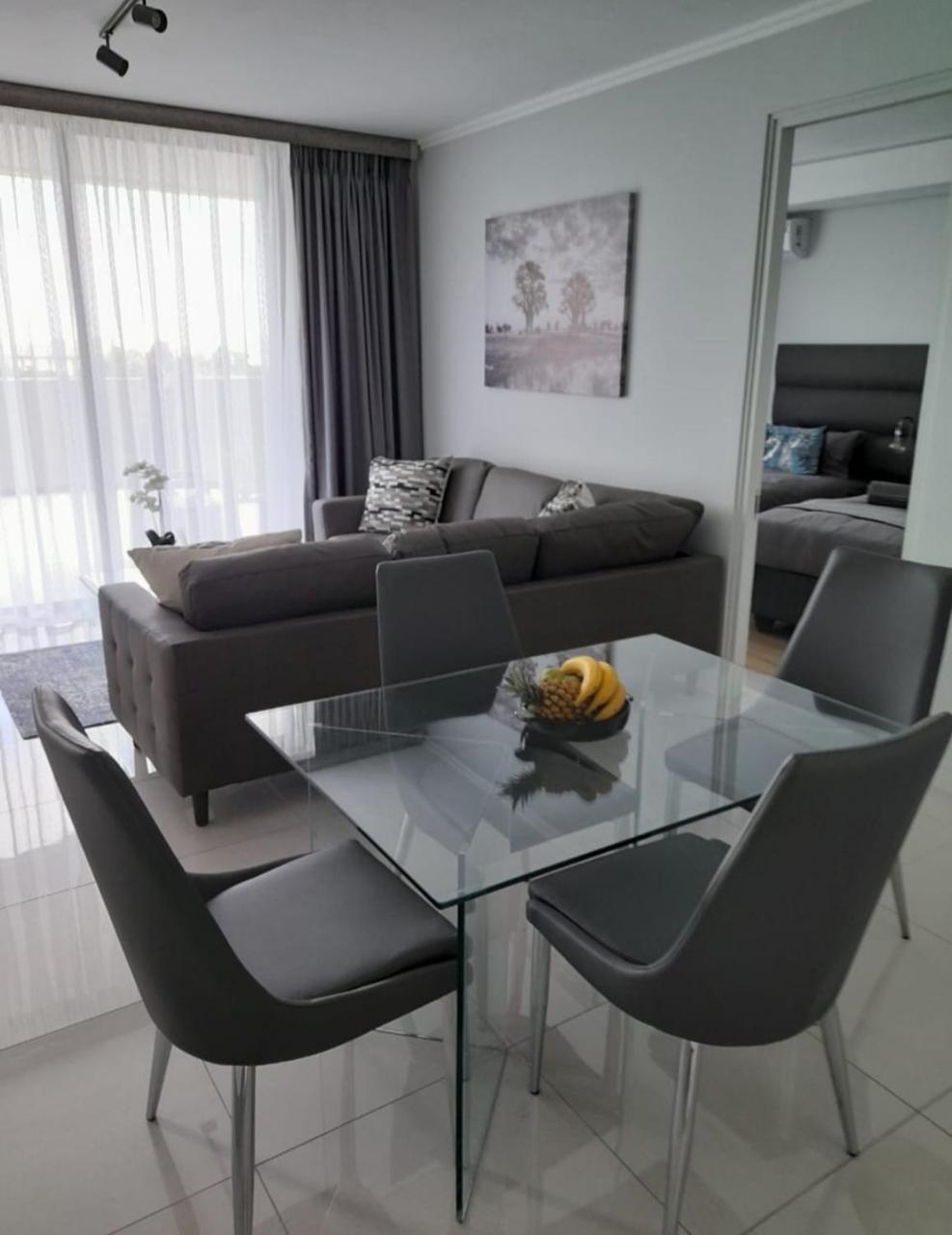 Waterfall Luxury Apartment — 4-Star Luxury Hotel in Midrand, South Africa