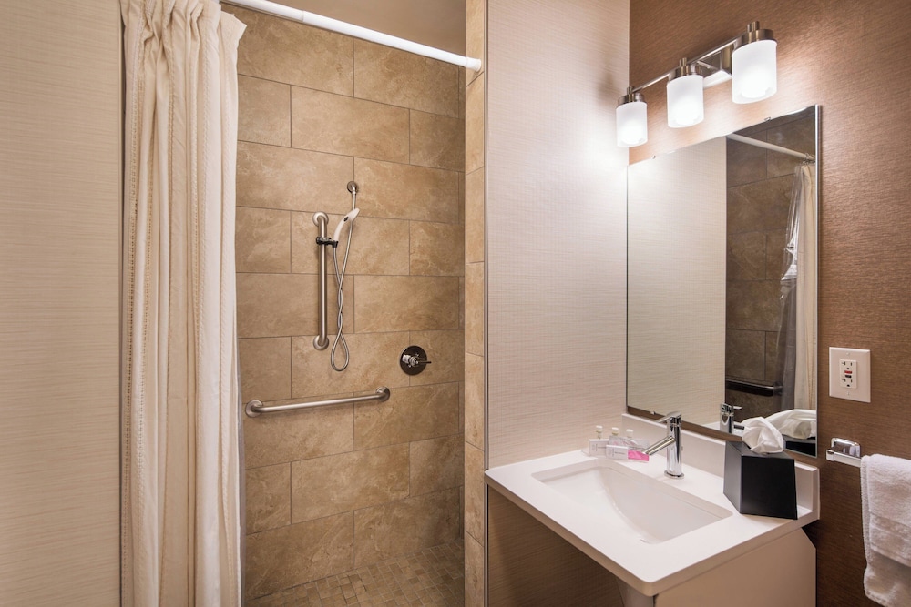 Fairfield Inn & Suites by Marriott Fort Collins Loveland - photo 15