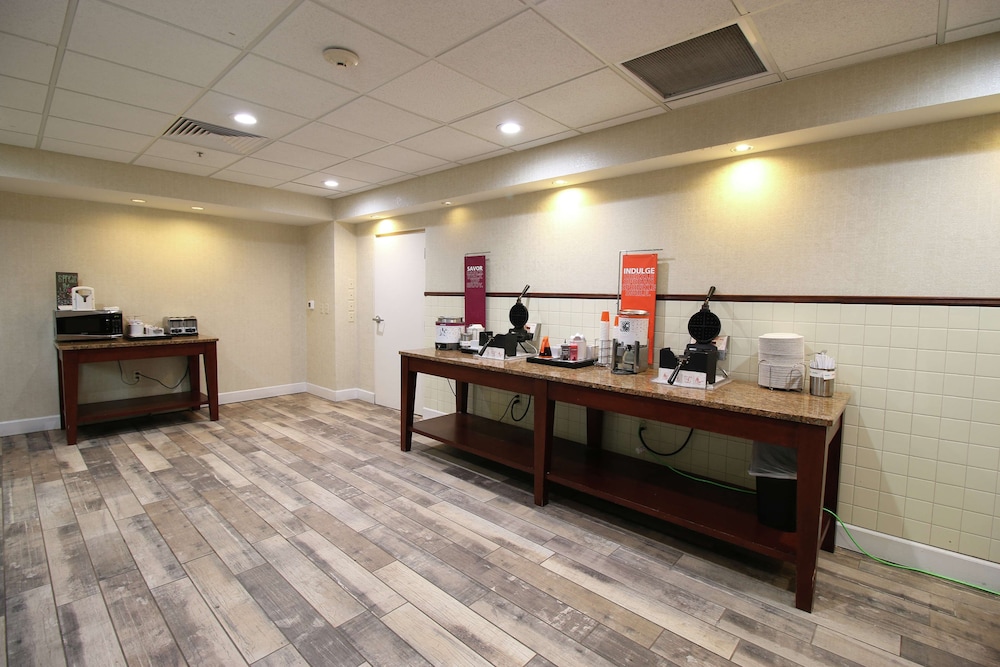 Hampton Inn & Suites Palm Coast - photo 37