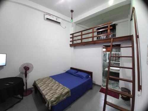 Star Guest - carbon neutral hotel in Unknown City