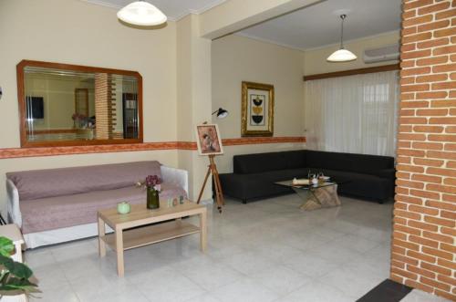 Zoe's apartment by the sea — 4-Star Luxury Hotel in Chalkida, Greece