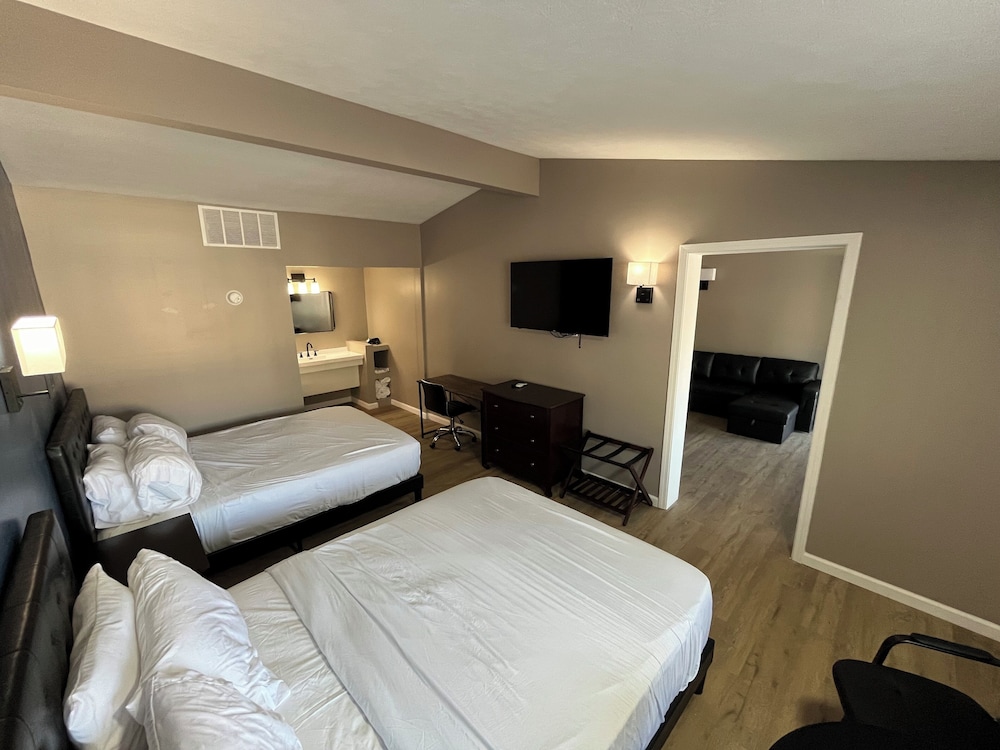 Valley Inn and Suites - photo 38