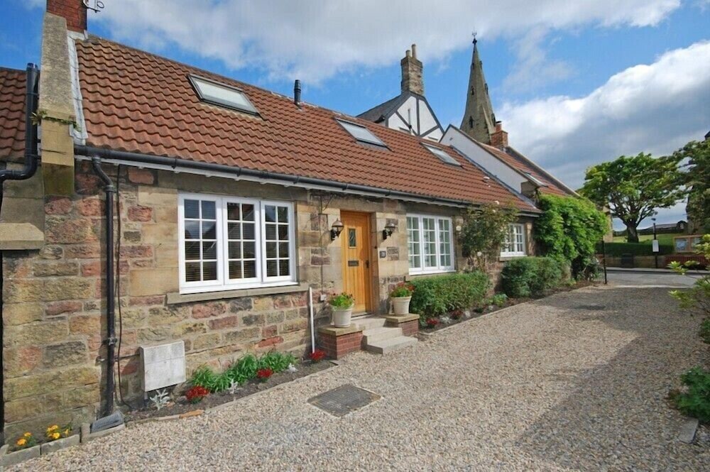 Grange Cottage — 4-Star Luxury Hotel in Alnmouth, United Kingdom