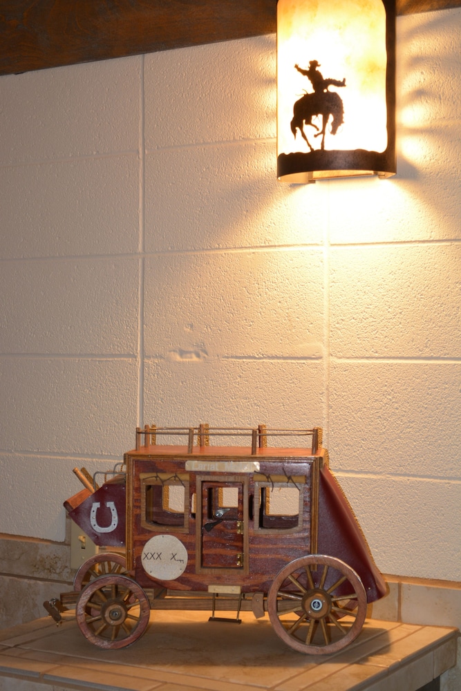 Lariat Motel - photo 24