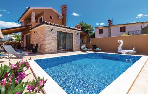2 Bedroom Lovely Home In Pula — 4-Star Luxury Hotel in Pula, Croatia