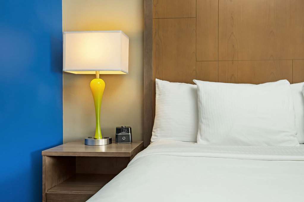 La Quinta Inn & Suites by Wyndham Page at Lake Powell - photo 33