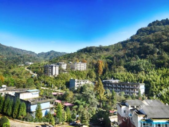 Wolongtan Hotel in Chengdu, People's Republic of China