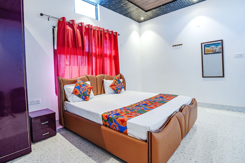 FabExpress Savitri Resort in Fyzabad, India