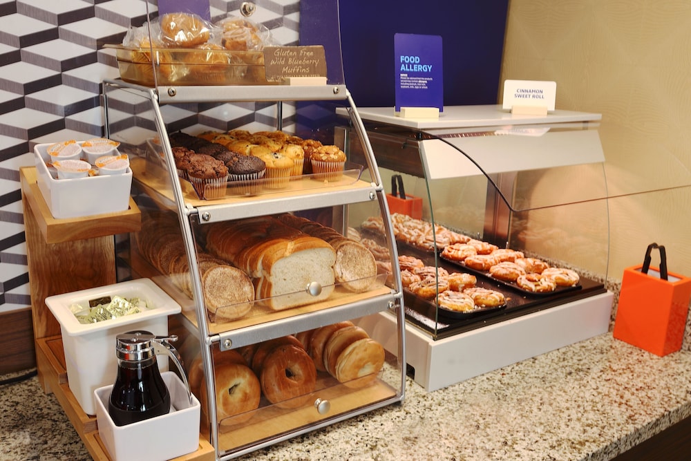 Holiday Inn Express & Suites Pittsburgh West Greentree by IHG - photo 53