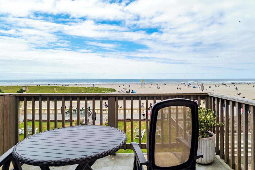 Inn at the Prom Oceanfront Seaside - photo 87