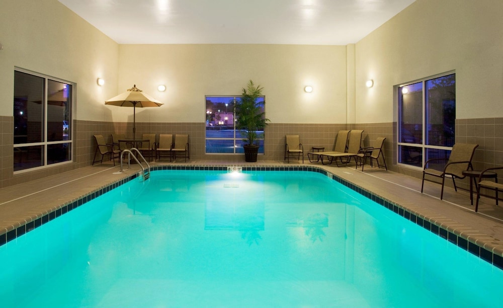 Holiday Inn Express Hotel & Suites a Lake Zurich Barrington by IHG - photo 8