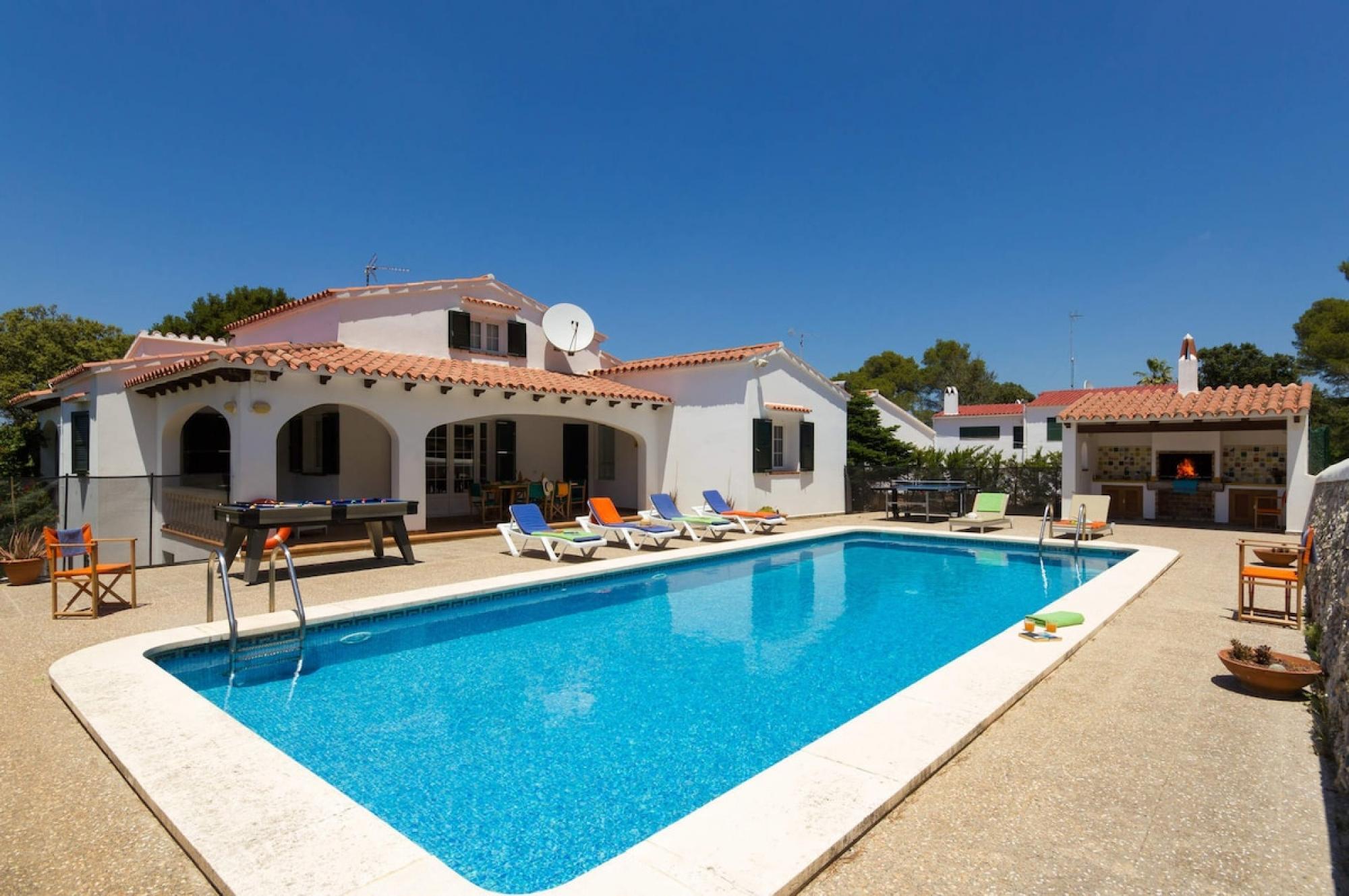 Villa Ca'N Toni in Cala Galdana — 4-Star Luxury Hotel in Ferreries, Spain