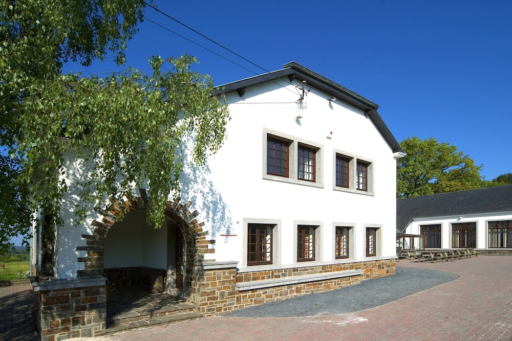 Holiday Home in Deiffelt Near Forest — 4-Star Luxury Hotel in Gouvy, Belgium