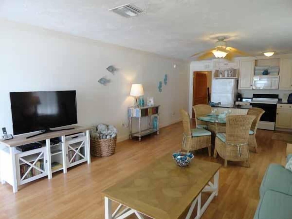 4 Beach Lovers Unit 1 - photo 20
