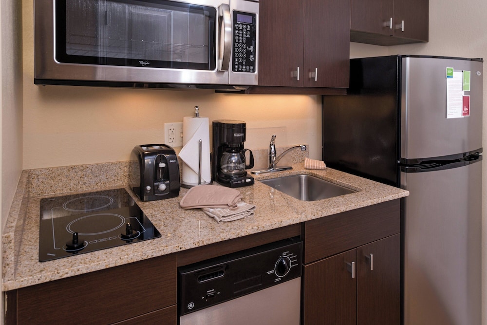TownePlace Suites by Marriott Huntington - photo 13