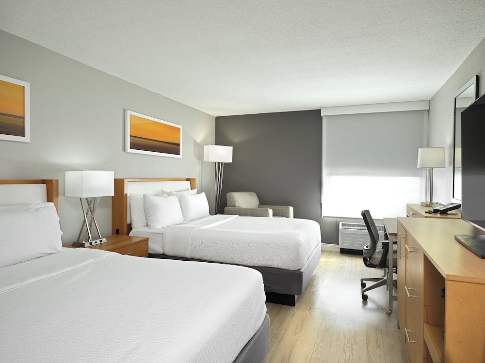 Holiday Inn St Louis SW Route 66 - photo 20