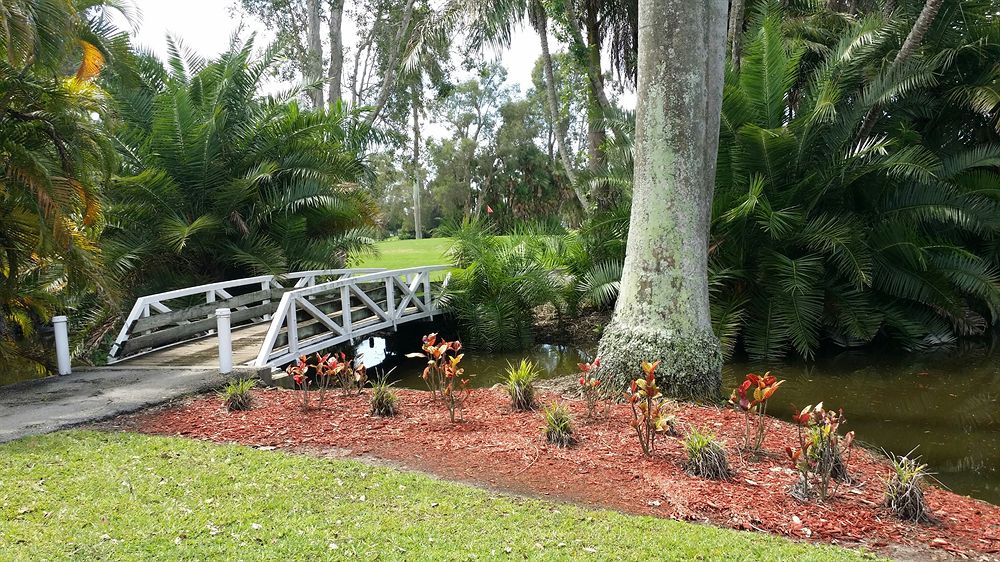 Hollywood Beach Golf Resort - photo 32