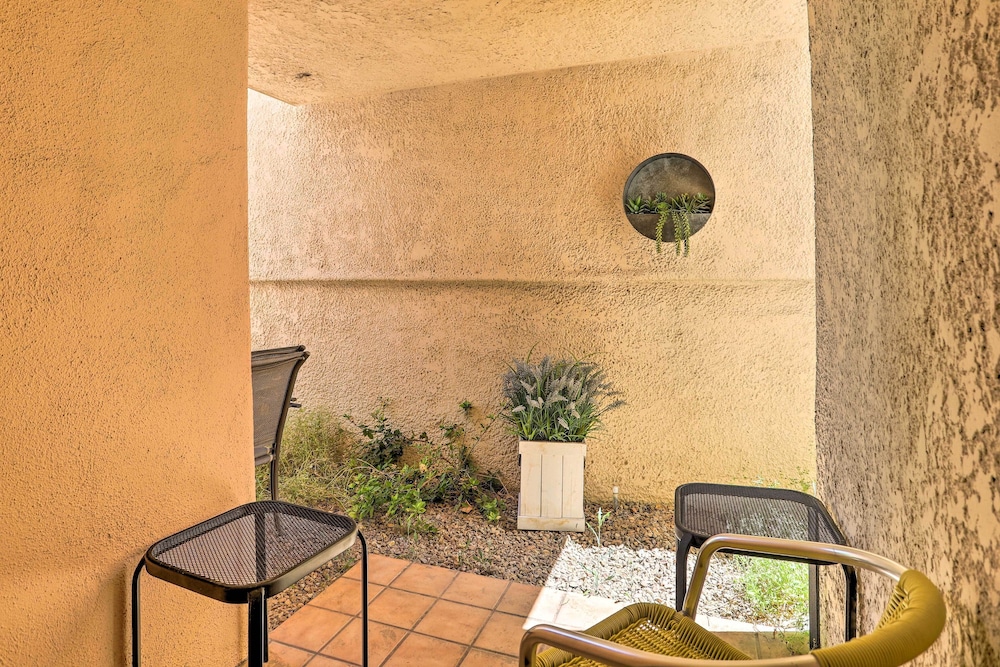 Palm Springs Hideaway w Resort Amenities - photo 29