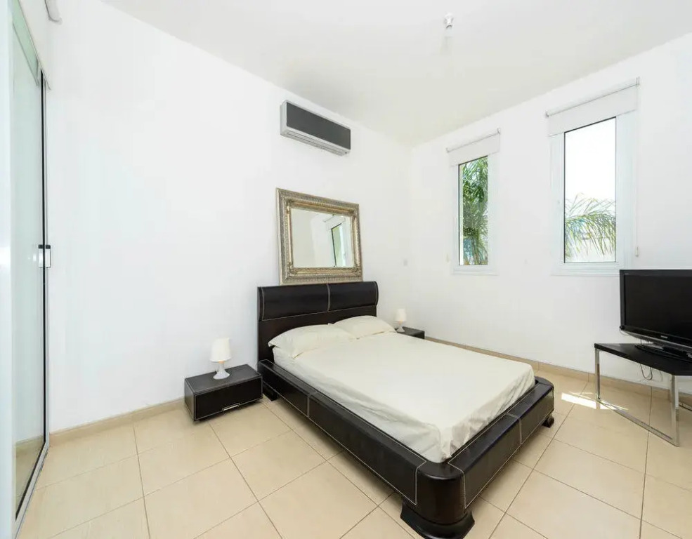 La Vita Villa #2