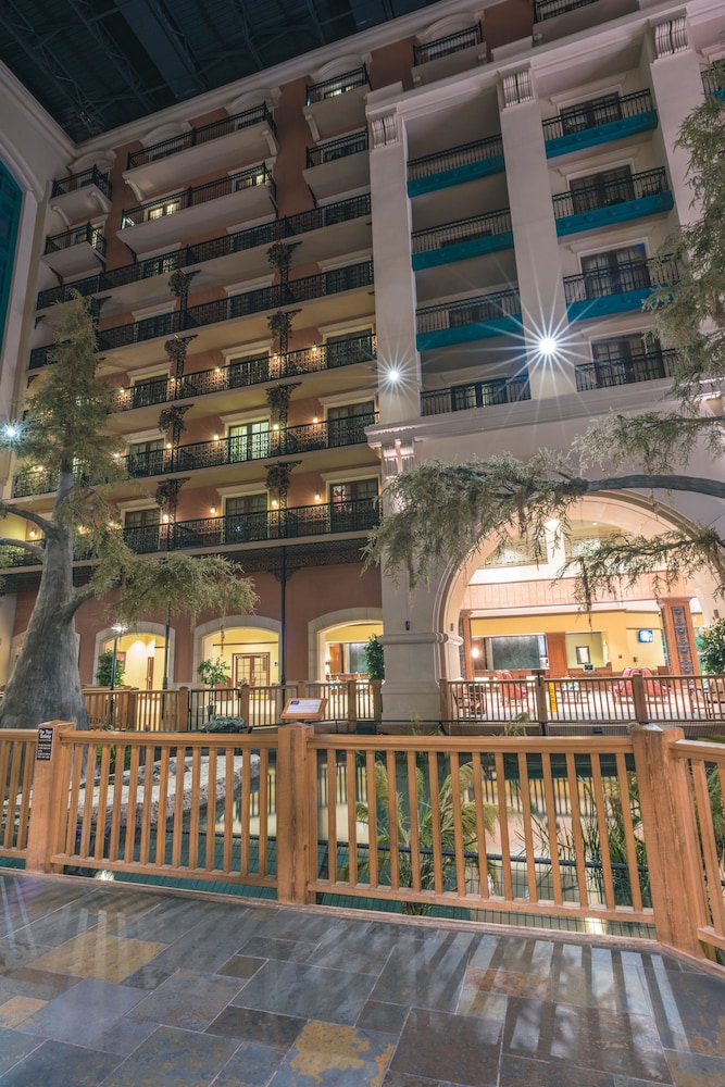 Paragon Casino Resort - photo 3
