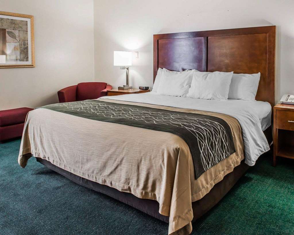 Quality Inn Waynesburg Morrisville - photo 13