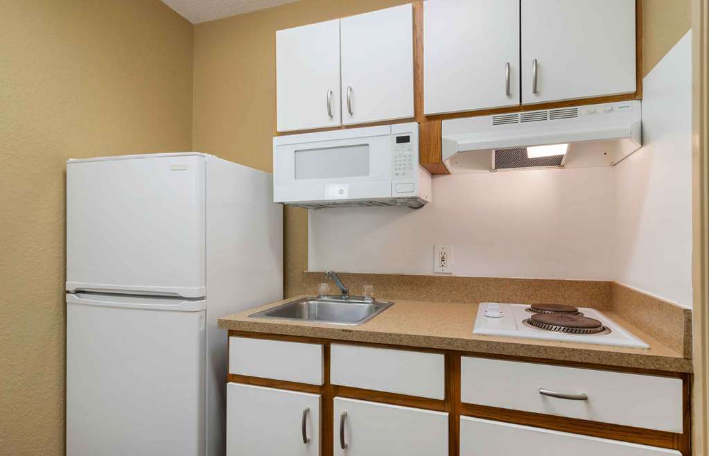 Extended Stay America Suites Clearwater Carillon Park - photo 19