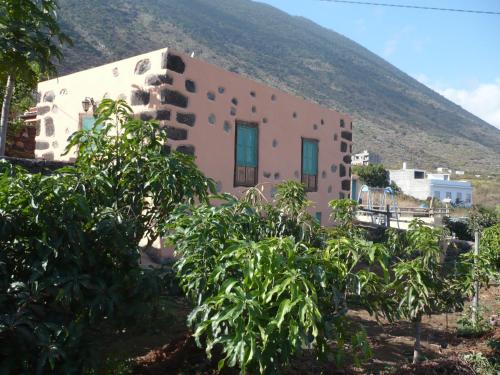 Casa de Mi Abuela Maria — 4-Star Luxury Hotel in Frontera, Spain