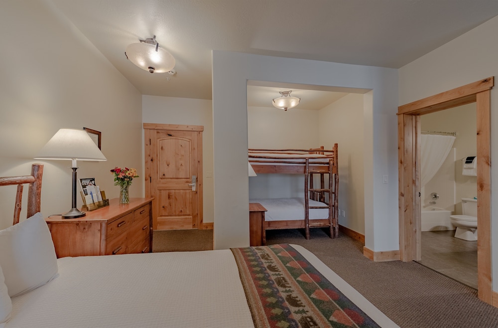 Cowboy Village Resort - photo 15