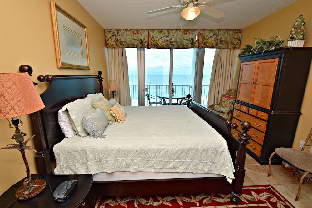 Island Tower 703 by RedAwning - photo 2