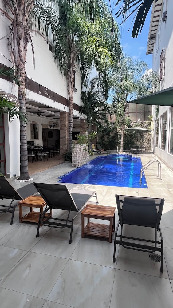 Hotel Patrimonial by Greenfield in Guayaquil, Ecuador