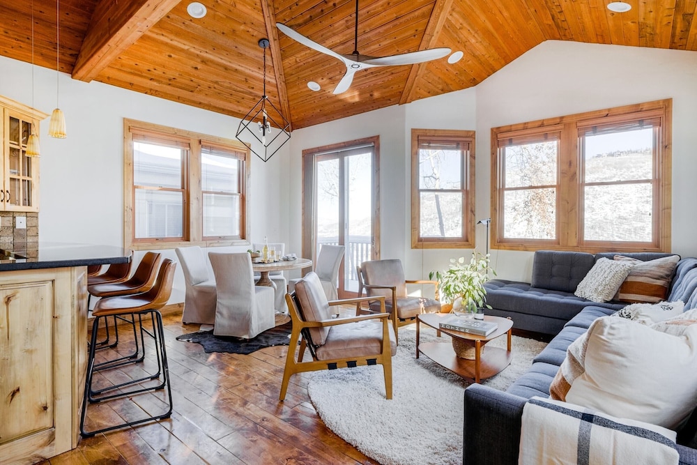 Breeze Hotel - carbon neutral hotel in Suwon