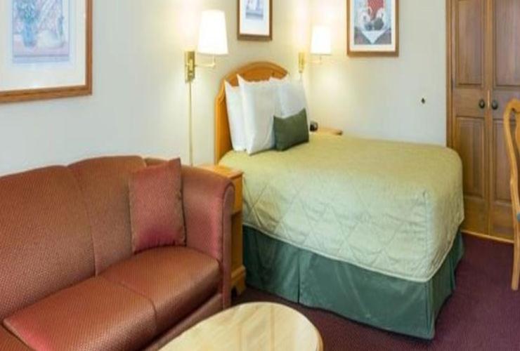 Indy Speedway Inn - photo 7