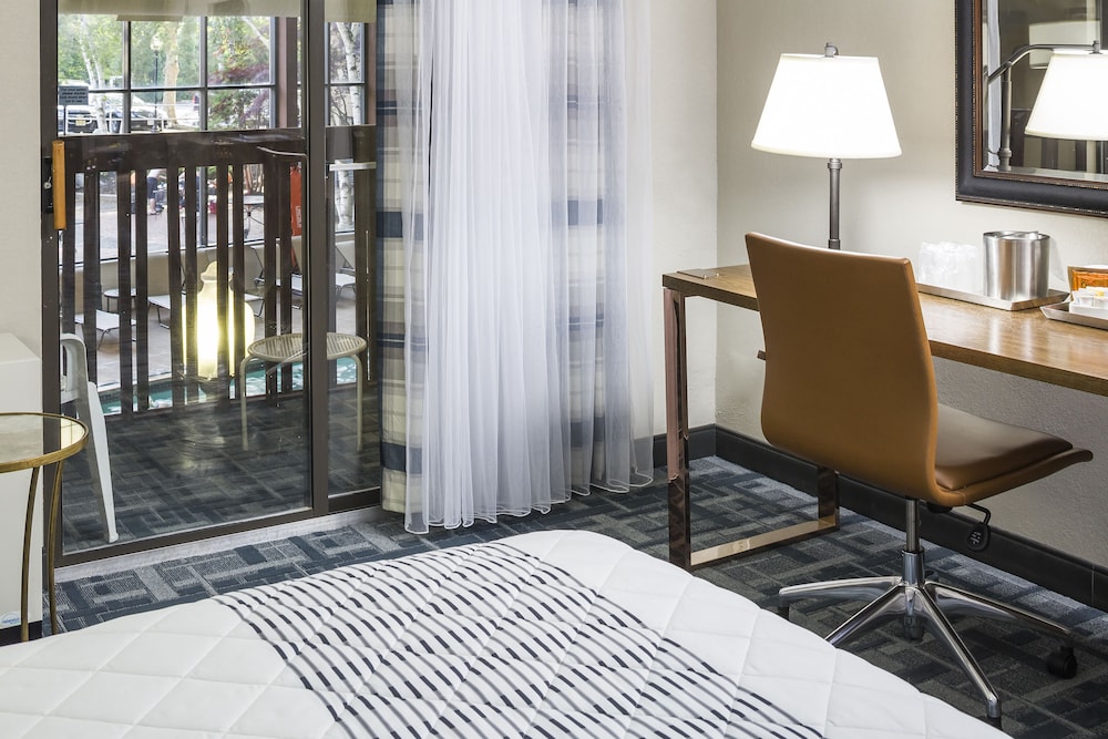Hotel 1620 Plymouth Harbor - photo 12