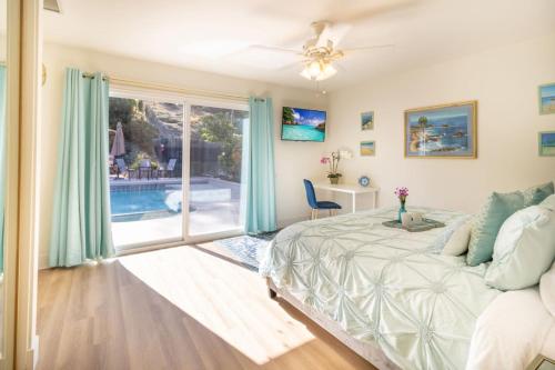 Stunning 4 Bedroom 1 Level Pool Spa Grass Yard Fire Pit Garage BBQ — 4-Star Luxury Hotel in Mission Viejo, United States