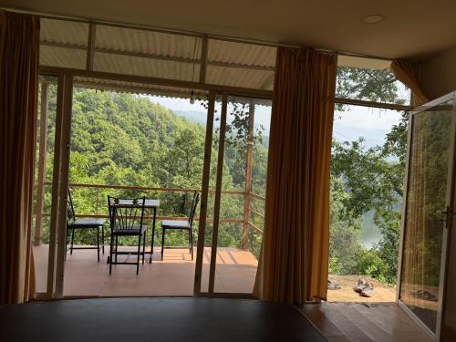 Peaceful lakeview - last minute hotel in Unknown City