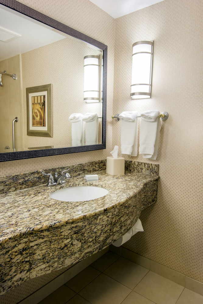 Hilton Garden Inn Billings - photo 21