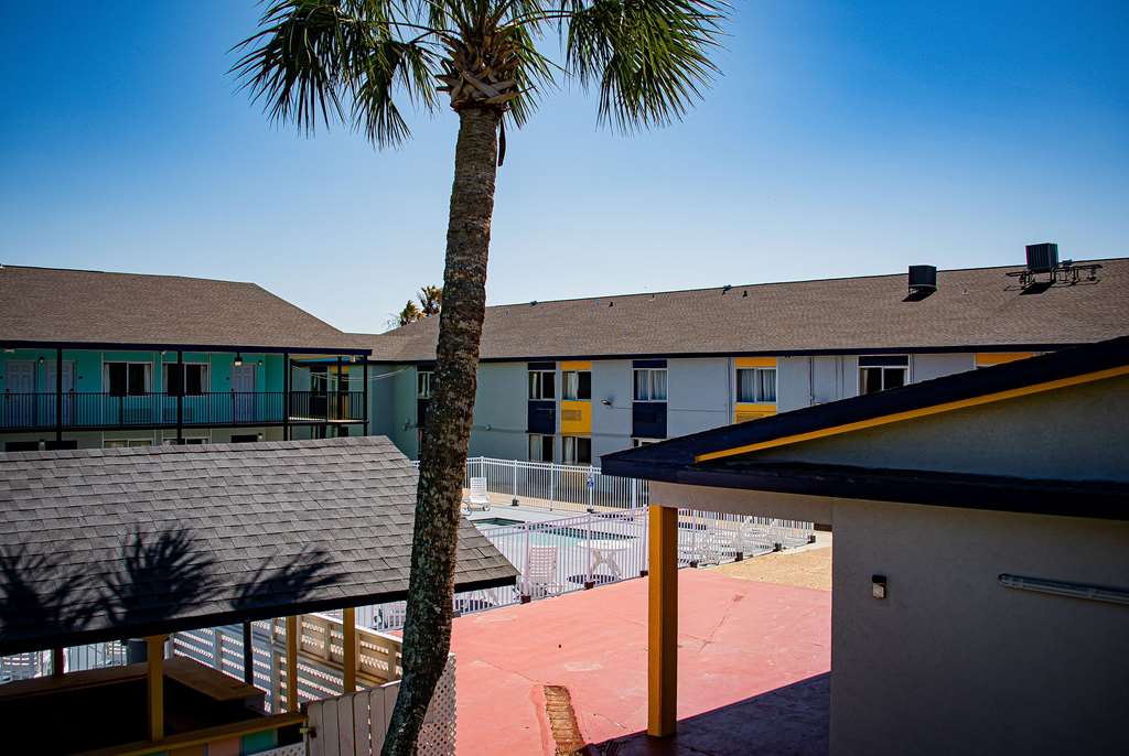 Super 8 by Wyndham Biloxi - photo 14