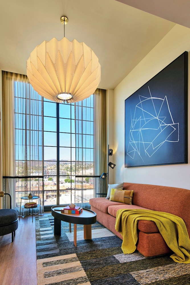 Hollywood Volume A Tribute Portfolio Hotel - photo 17
