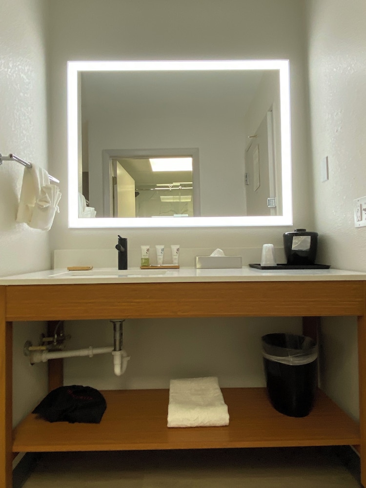 Country Inn & Suites by Radisson Shelby NC - photo 18