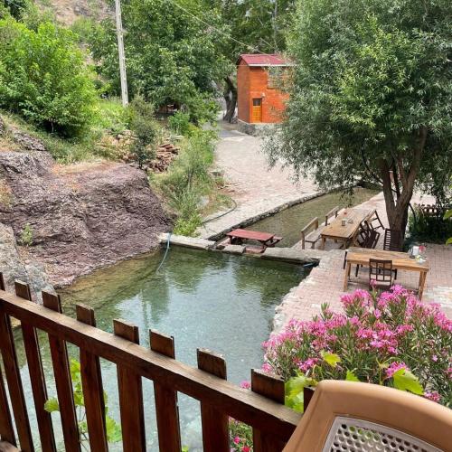 Kapuzbaşı Baştürk Tesisi - last minute hotel in Yahyali
